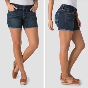 Denizen Levi’s (12) Medium Wash Midi Shorts